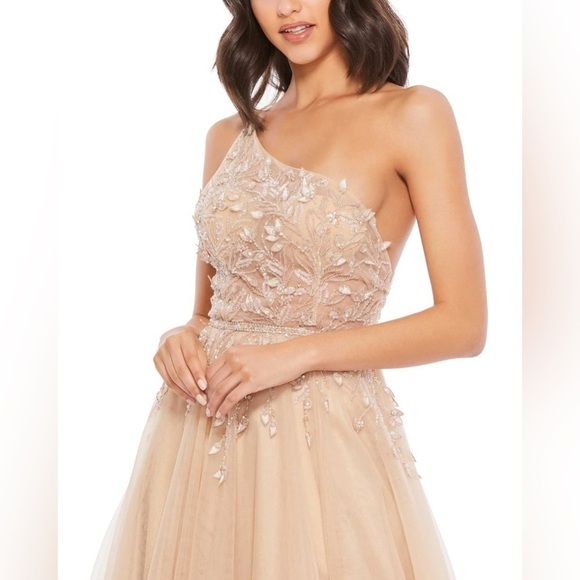 Mac Duggal 11210 NWOT EMBELLISHED ONE SHOULDER A LINE GOWN - Picture 3 of 8